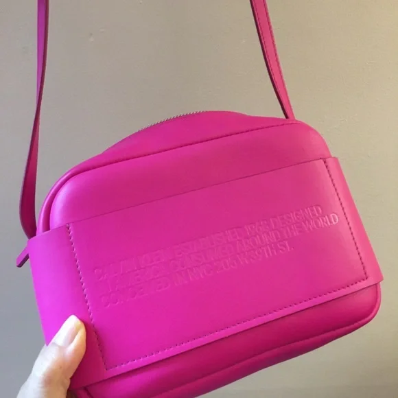 Purse - Picture 2 of 9